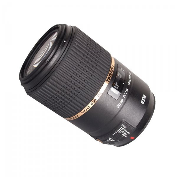Tamron 90mm f/2.8 DI VC USD MACRO