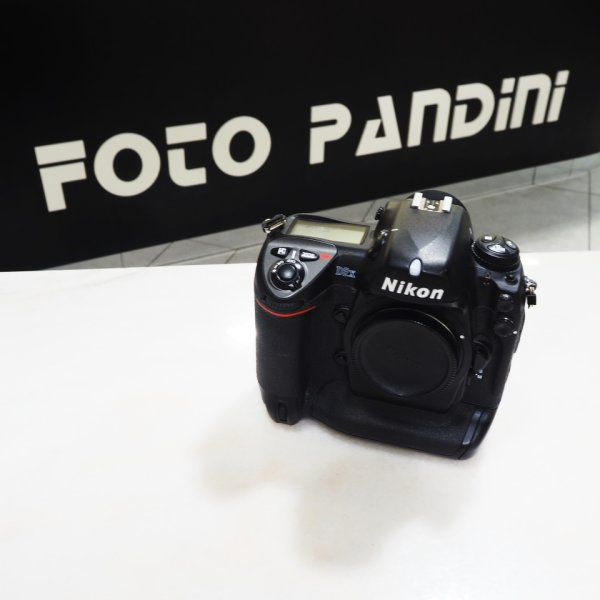 Nikon D2x