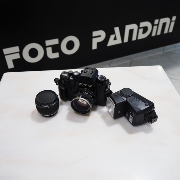 Contax RX + 50 f/1.7 + TLA 280 + Mutar 2x